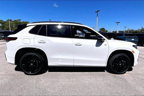 White Pearl 2026 Volkswagen Tiguan 2.0T SE R-Line Black