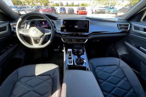 2026 Volkswagen Atlas Cross Sport 2.0T SE w/Technology 4MOTION