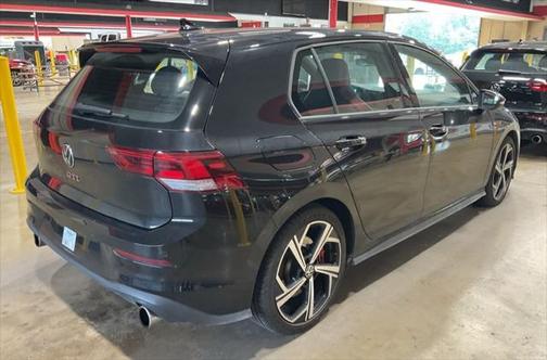 2024 Volkswagen Golf GTI 2.0T SE DSG