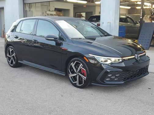 2024 Volkswagen Golf GTI 2.0T SE DSG