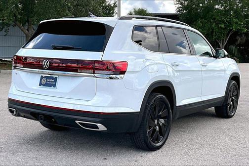 Pure White 2025 Volkswagen Atlas 2.0T SE w/Technology