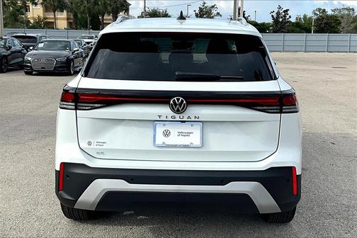 2025 Volkswagen Tiguan 2.0T SE