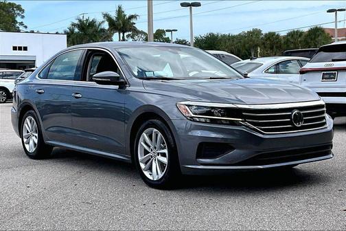 Platinum Gray Metallic 2020 Volkswagen Passat 2.0T SE