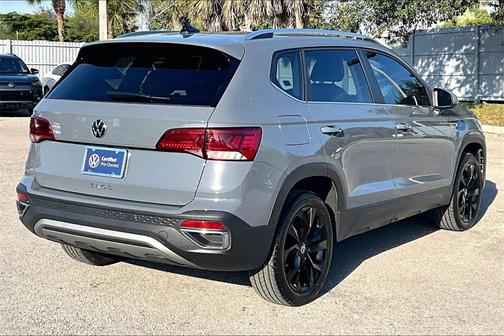 2024 Volkswagen Taos 1.5T SE