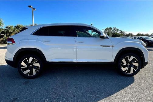 2026 Volkswagen Atlas Cross Sport 2.0T SEL