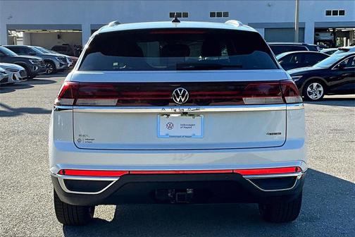 2026 Volkswagen Atlas Cross Sport 2.0T SEL