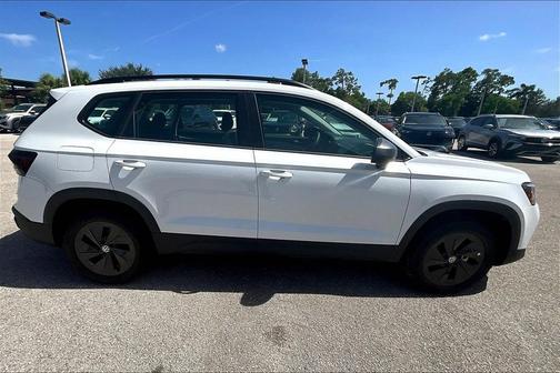 2025 Volkswagen Taos 1.5T S