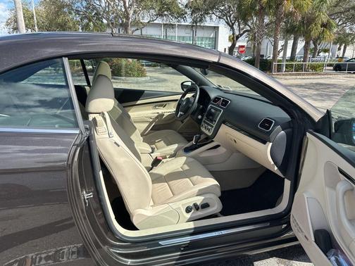 2014 Volkswagen Eos Executive