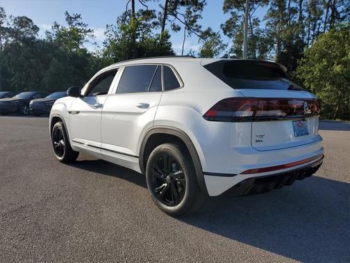2025 Volkswagen Atlas Cross Sport 2.0T SEL