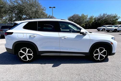 2025 Volkswagen Tiguan 2.0T SE