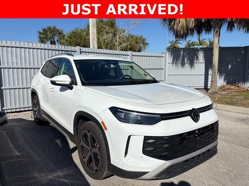 2025 Volkswagen Tiguan 2.0T SE