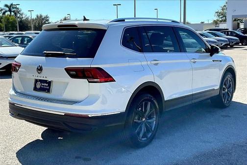 2023 Volkswagen Tiguan 2.0T SE
