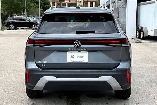 2026 Volkswagen Tiguan 2.0T SE