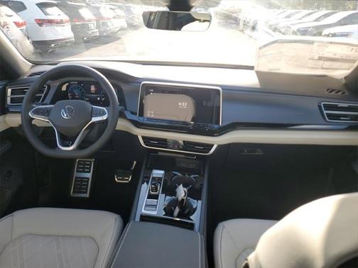 2025 Volkswagen Atlas Cross Sport 2.0T SEL Premium