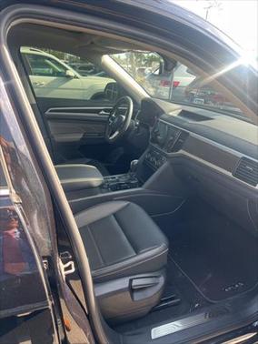 2023 Volkswagen Atlas 2.0T SE w/Technology