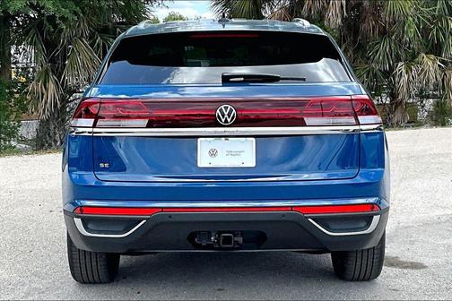 Mountain Lake B 2026 Volkswagen Atlas Cross Sport 2.0T SE w/Technology