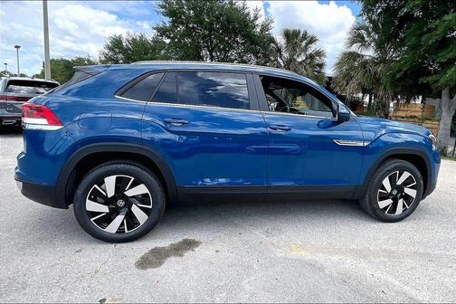 Mountain Lake B 2026 Volkswagen Atlas Cross Sport 2.0T SE w/Technology