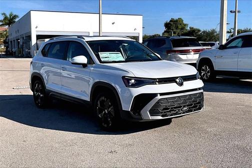 2026 Volkswagen Taos SE