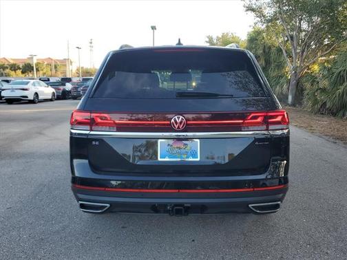 2025 Volkswagen Atlas 2.0T SE w/Technology 4MOTION
