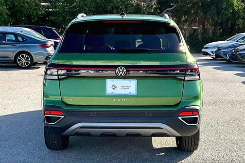 2026 Volkswagen Taos SE