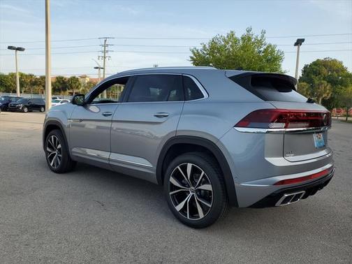 2025 Volkswagen Atlas Cross Sport 2.0T SEL Premium