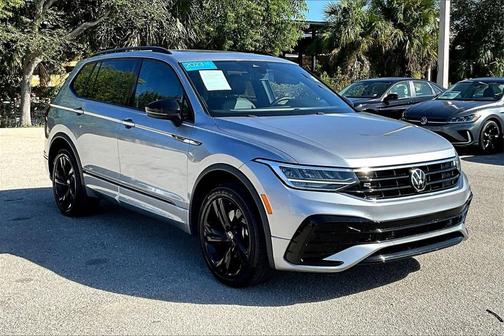 2023 Volkswagen Tiguan 2.0T SE R-Line Black