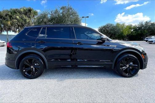 2023 Volkswagen Tiguan 2.0T SE R-Line Black
