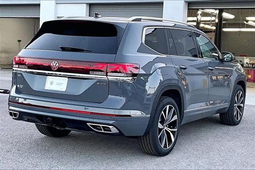 2026 Volkswagen Atlas 2.0T SEL Premium R-Line 4MOTION