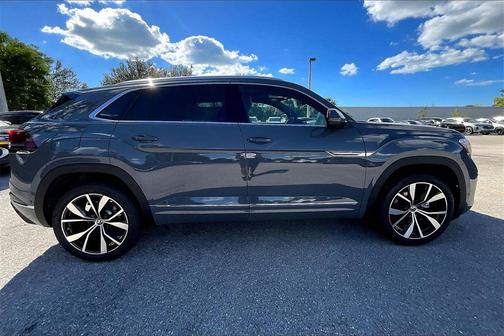2026 Volkswagen Atlas Cross Sport 2.0T SEL Premium