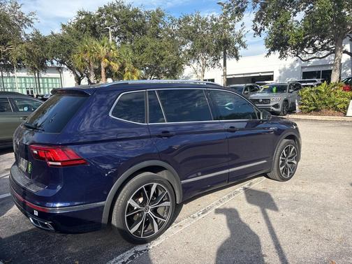2023 Volkswagen Tiguan 2.0T SEL R-Line 4MOTION