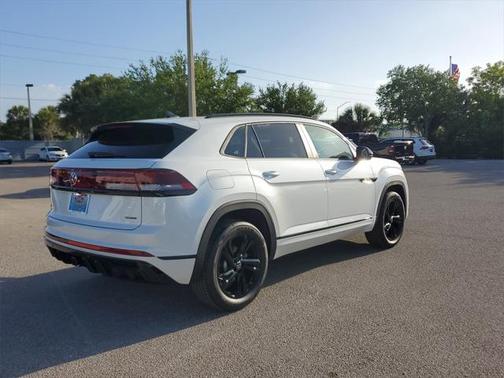 2025 Volkswagen Atlas Cross Sport 2.0T SEL