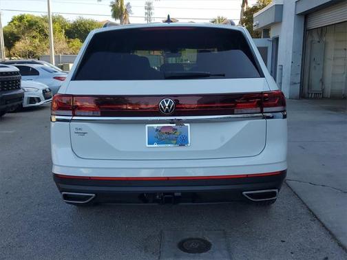 2025 Volkswagen Atlas 2.0T SE w/Technology