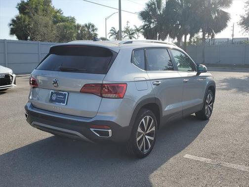 2024 Volkswagen Taos SE
