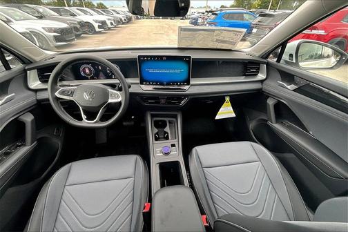 2025 Volkswagen Tiguan 2.0T SE