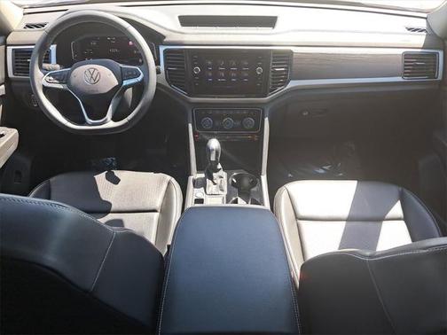 2022 Volkswagen Atlas 3.6L SE w/Technology