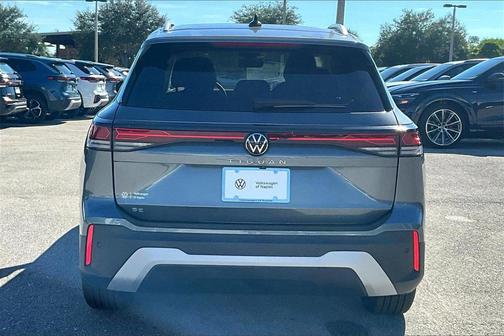 2025 Volkswagen Tiguan 2.0T SE