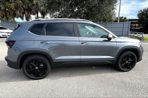 2026 Volkswagen Taos SEL