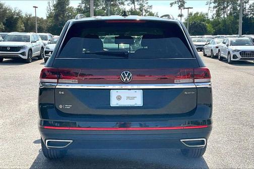 Deep Black Pearl 2026 Volkswagen Atlas 2.0T SE