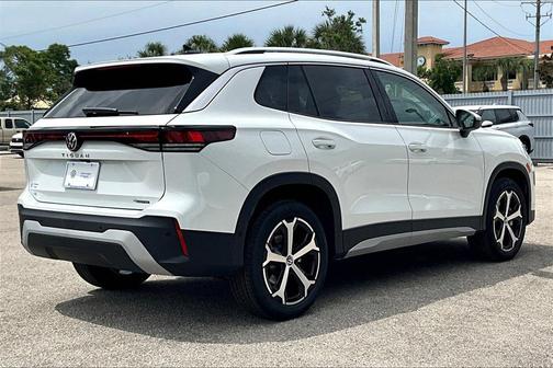 2025 Volkswagen Tiguan 2.0T SE 4MOTION