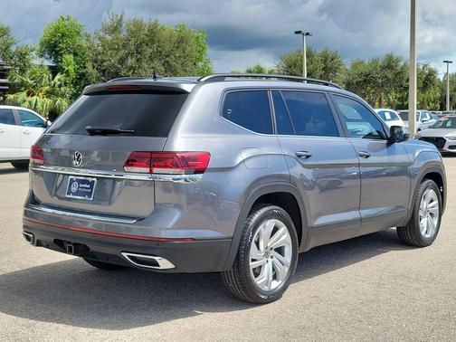Platinum Gray Metallic 2023 Volkswagen Atlas 3.6L SE w/Technology
