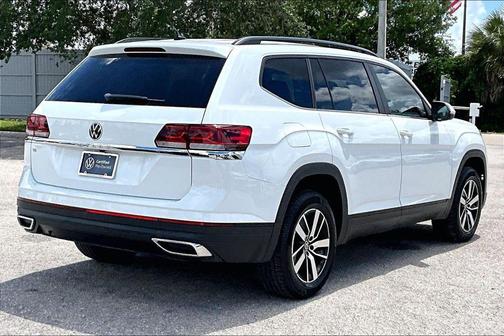 Pure White 2021 Volkswagen Atlas 2.0T SE