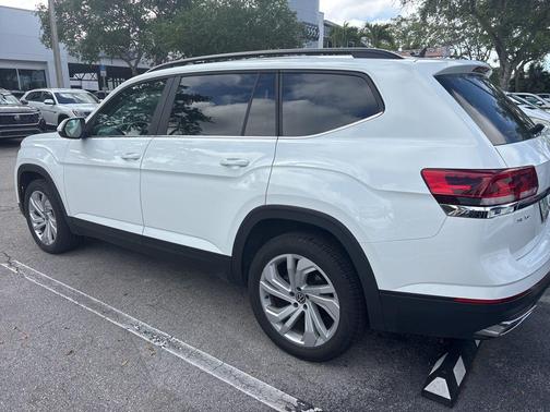 2023 Volkswagen Atlas 3.6L SE w/Technology