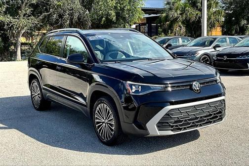 2025 Volkswagen Taos 1.5T SE