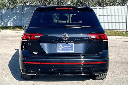 2024 Volkswagen Tiguan 2.0T SE R-Line Black