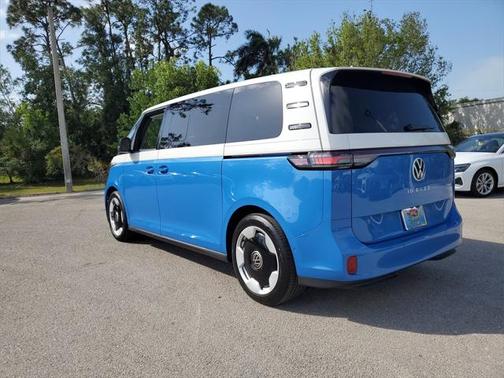 2025 Volkswagen ID. Buzz Pro S Plus