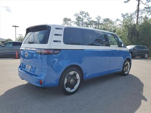 2025 Volkswagen ID. Buzz Pro S Plus
