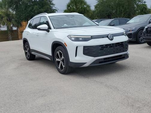 2025 Volkswagen Tiguan 2.0T SE