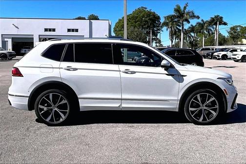 2022 Volkswagen Tiguan 2.0T SEL R-Line 4MOTION