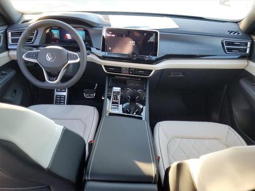 2025 Volkswagen Atlas Cross Sport 2.0T SEL Premium