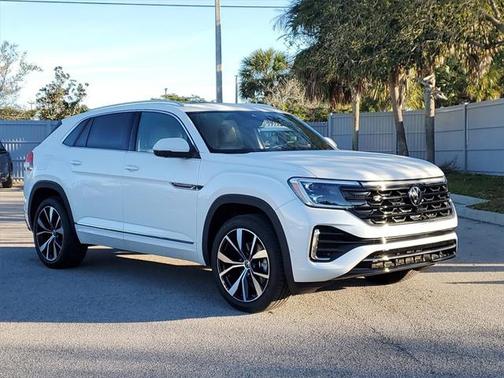 2025 Volkswagen Atlas Cross Sport 2.0T SEL Premium